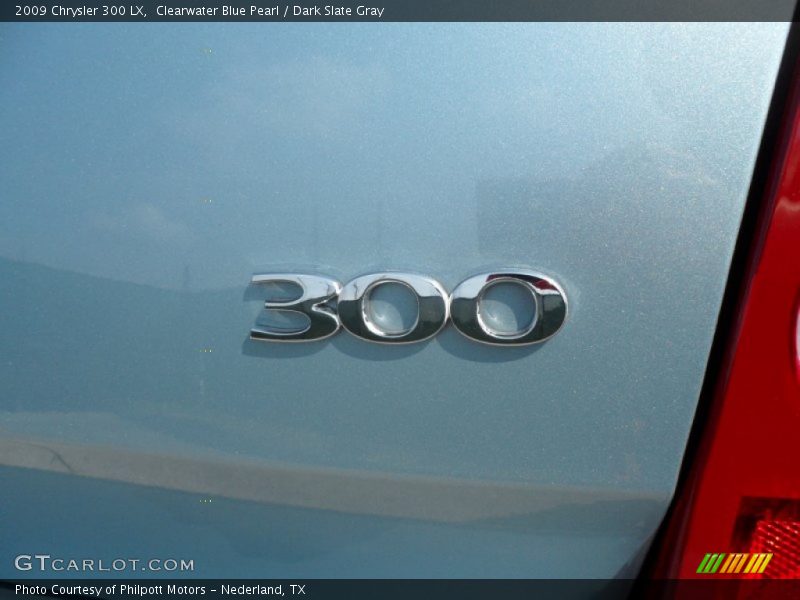  2009 300 LX Logo
