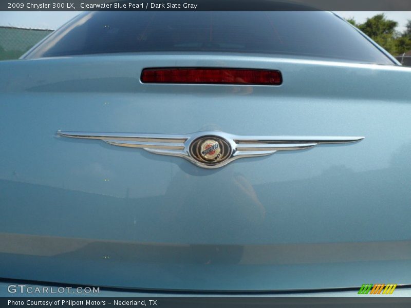 Clearwater Blue Pearl / Dark Slate Gray 2009 Chrysler 300 LX