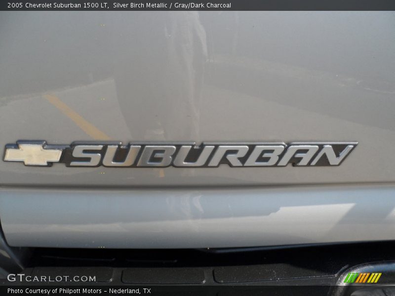 Silver Birch Metallic / Gray/Dark Charcoal 2005 Chevrolet Suburban 1500 LT