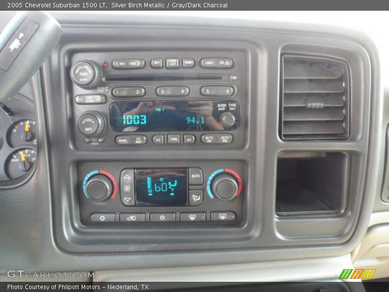 Silver Birch Metallic / Gray/Dark Charcoal 2005 Chevrolet Suburban 1500 LT