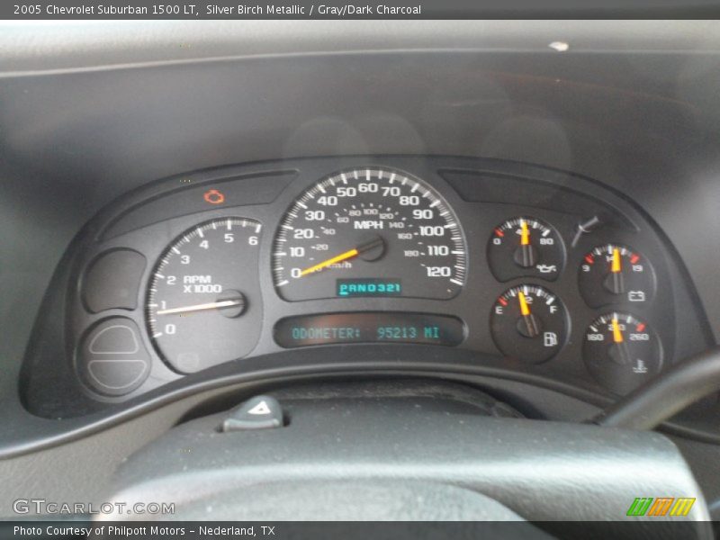 Silver Birch Metallic / Gray/Dark Charcoal 2005 Chevrolet Suburban 1500 LT