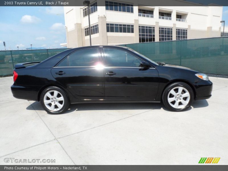 Black / Taupe 2003 Toyota Camry LE