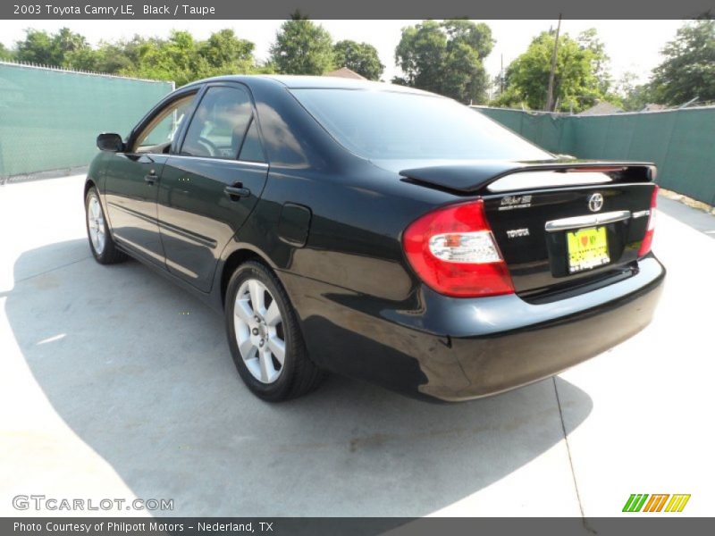 Black / Taupe 2003 Toyota Camry LE