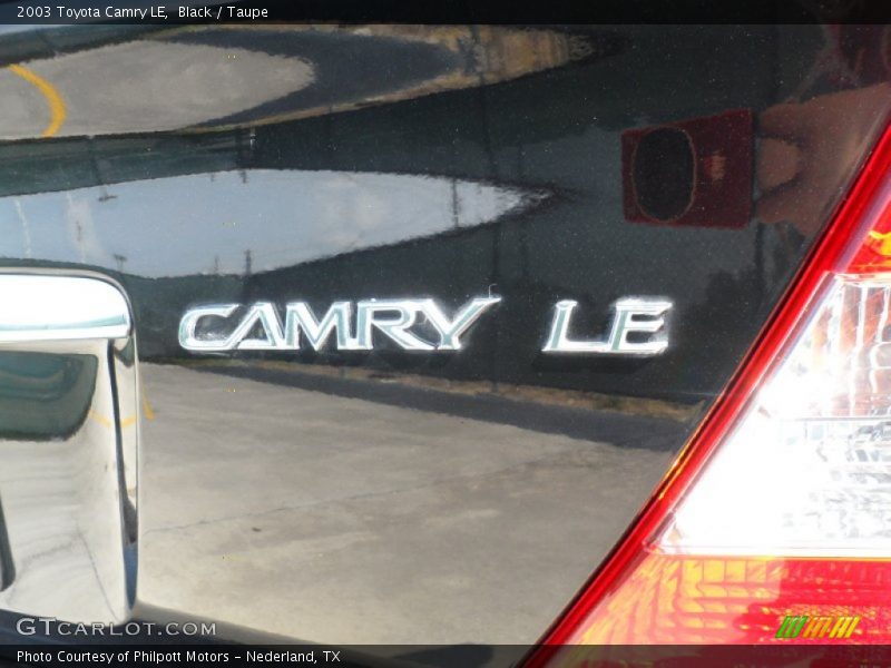 Black / Taupe 2003 Toyota Camry LE