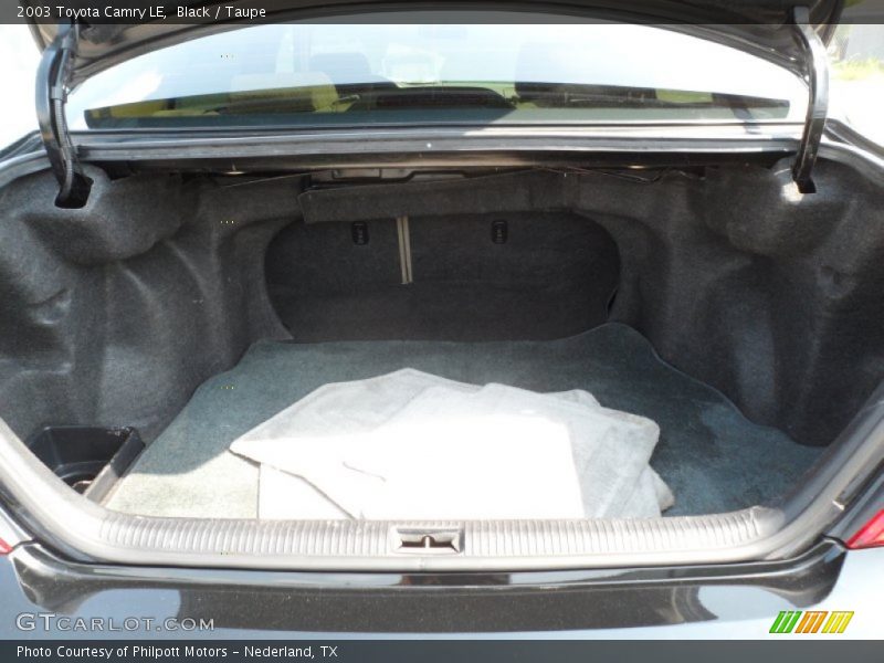 Black / Taupe 2003 Toyota Camry LE