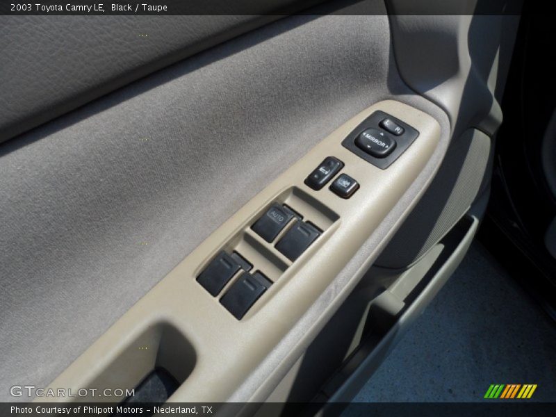 Black / Taupe 2003 Toyota Camry LE