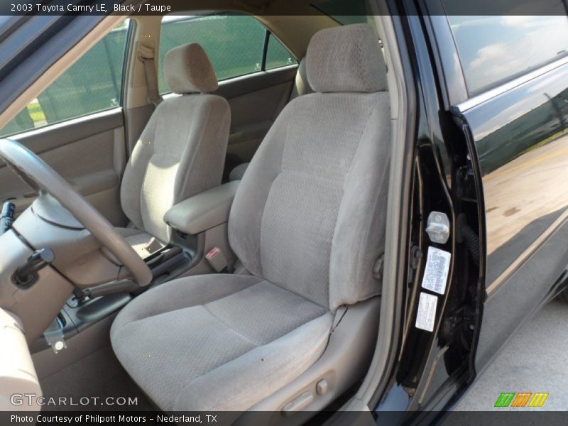 Black / Taupe 2003 Toyota Camry LE