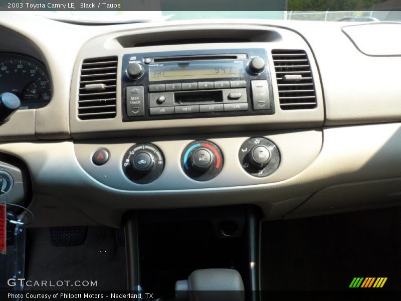 Black / Taupe 2003 Toyota Camry LE