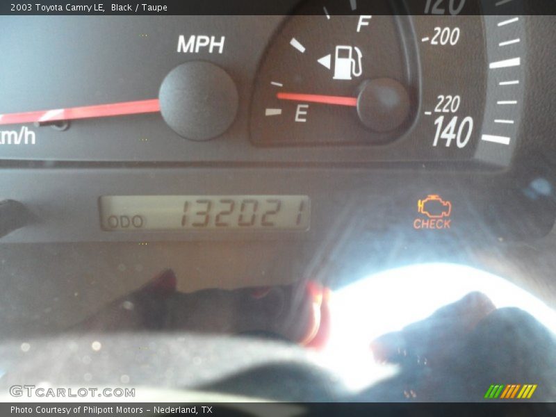 Black / Taupe 2003 Toyota Camry LE