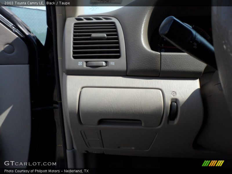 Black / Taupe 2003 Toyota Camry LE