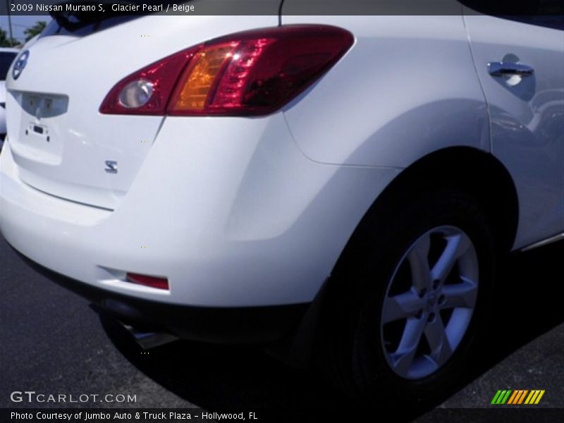 Glacier Pearl / Beige 2009 Nissan Murano S