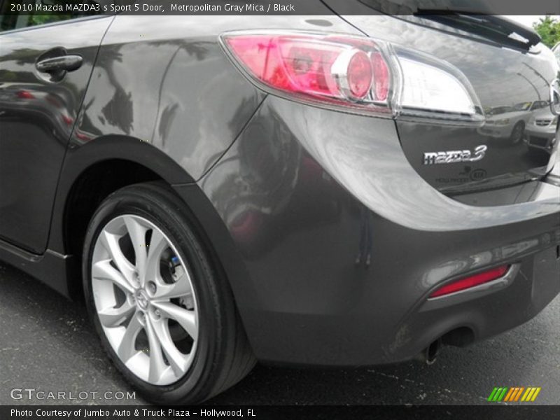 Metropolitan Gray Mica / Black 2010 Mazda MAZDA3 s Sport 5 Door