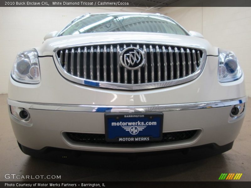 White Diamond Tricoat / Cashmere/Cocoa 2010 Buick Enclave CXL