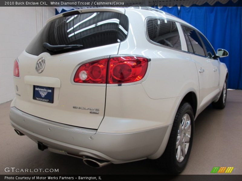 White Diamond Tricoat / Cashmere/Cocoa 2010 Buick Enclave CXL