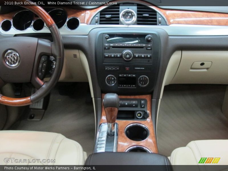 White Diamond Tricoat / Cashmere/Cocoa 2010 Buick Enclave CXL