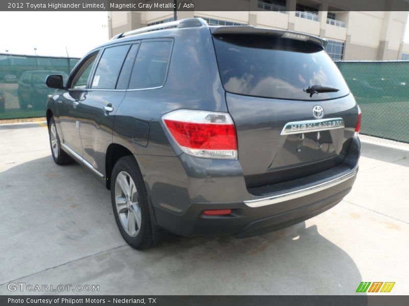 Magnetic Gray Metallic / Ash 2012 Toyota Highlander Limited