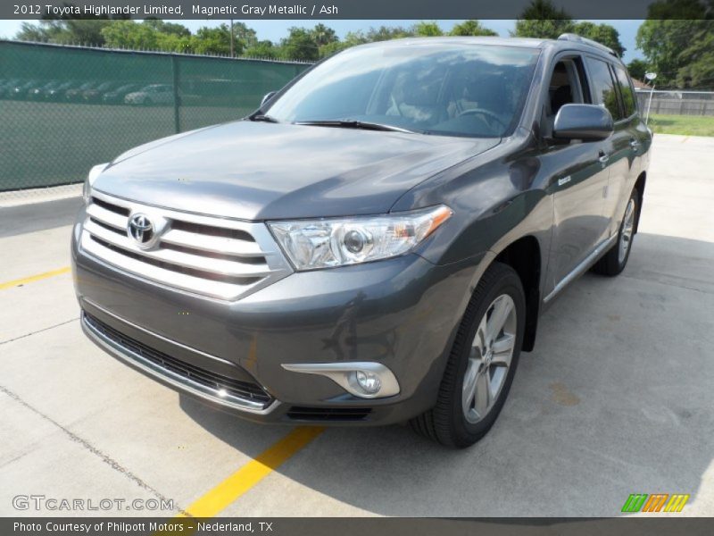 Magnetic Gray Metallic / Ash 2012 Toyota Highlander Limited
