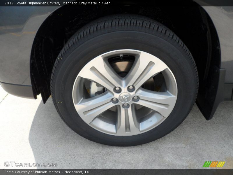 Magnetic Gray Metallic / Ash 2012 Toyota Highlander Limited
