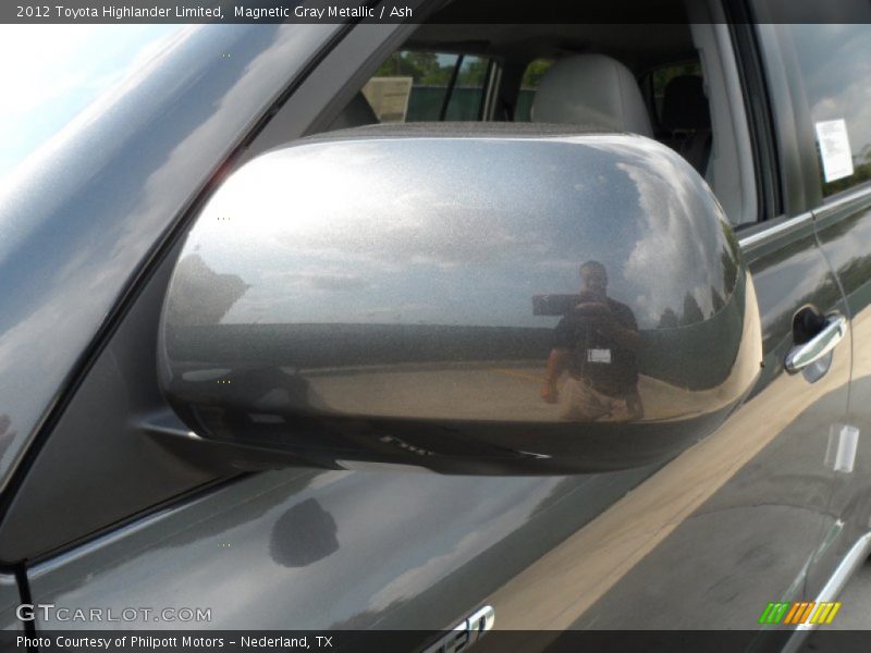 Magnetic Gray Metallic / Ash 2012 Toyota Highlander Limited