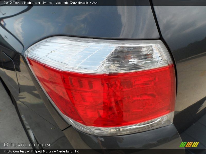 Magnetic Gray Metallic / Ash 2012 Toyota Highlander Limited
