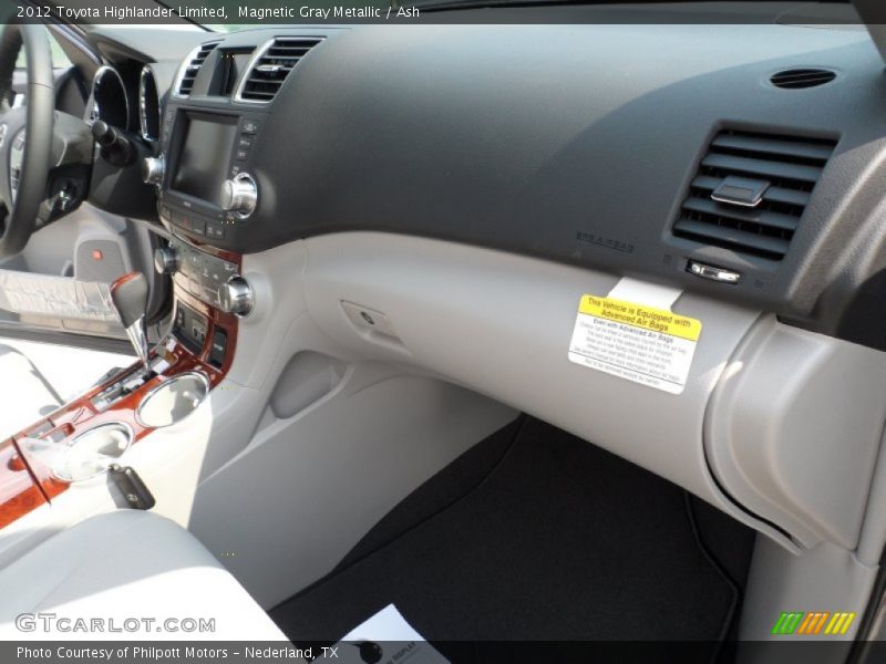 Magnetic Gray Metallic / Ash 2012 Toyota Highlander Limited