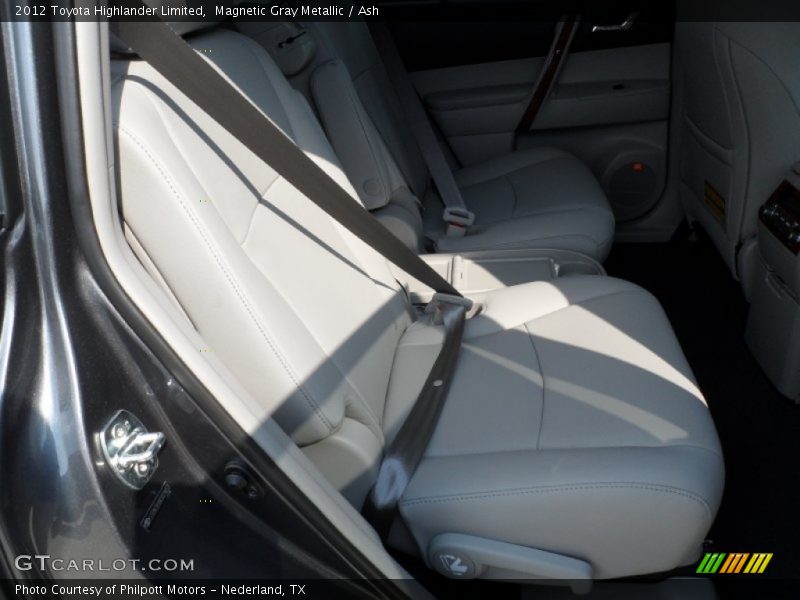 Magnetic Gray Metallic / Ash 2012 Toyota Highlander Limited