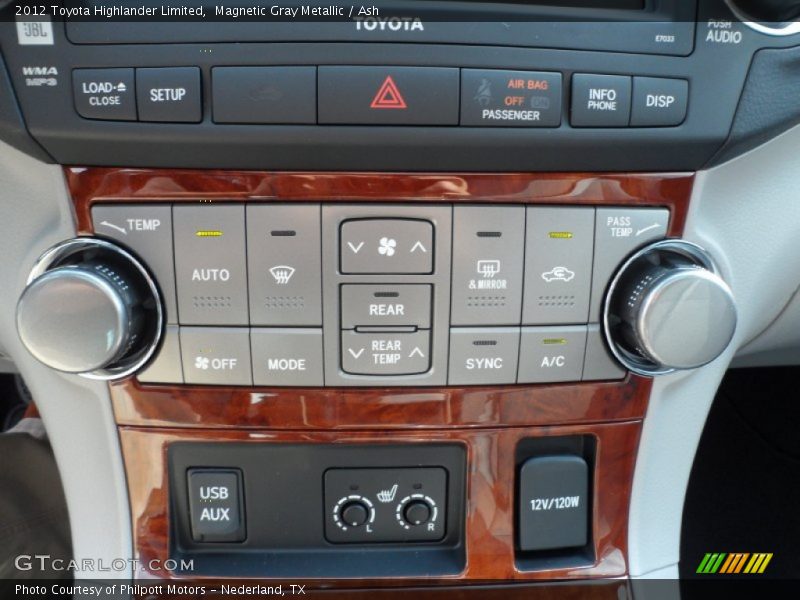 Magnetic Gray Metallic / Ash 2012 Toyota Highlander Limited
