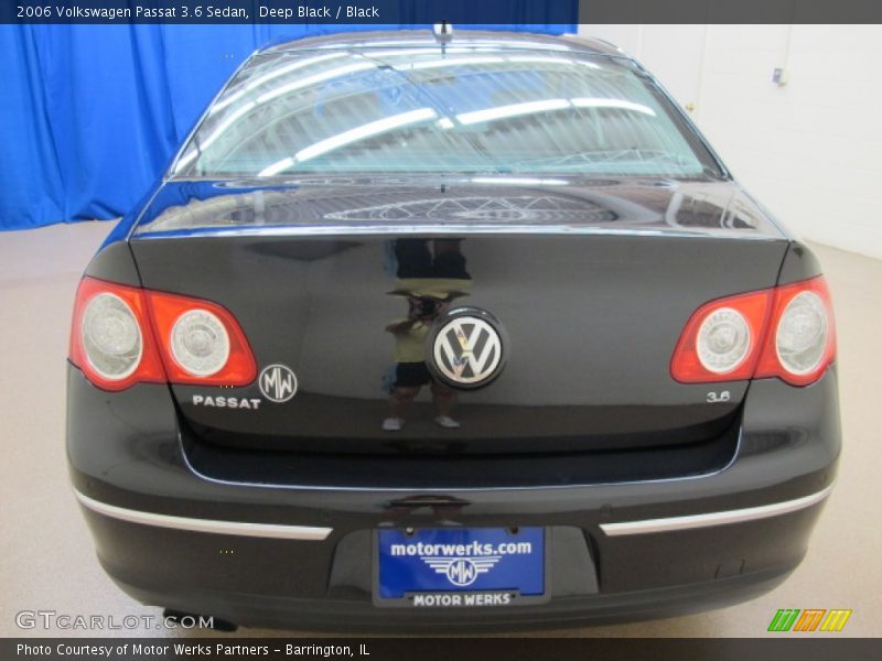Deep Black / Black 2006 Volkswagen Passat 3.6 Sedan