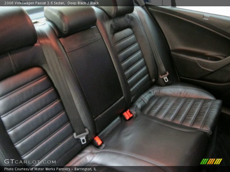 Deep Black / Black 2006 Volkswagen Passat 3.6 Sedan