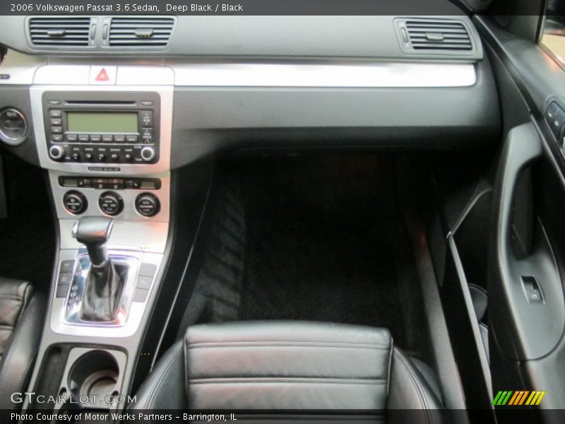 Deep Black / Black 2006 Volkswagen Passat 3.6 Sedan