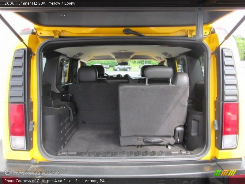  2006 H2 SUV Trunk