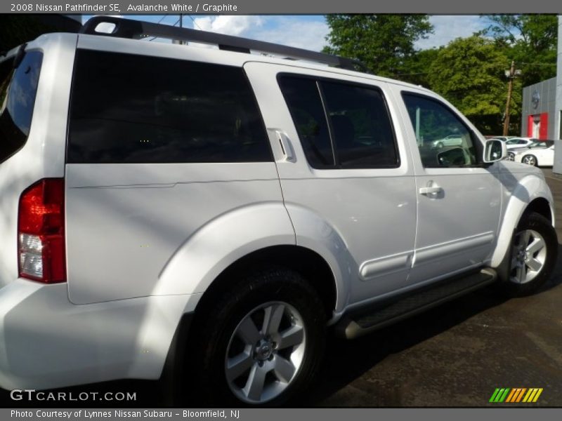 Avalanche White / Graphite 2008 Nissan Pathfinder SE