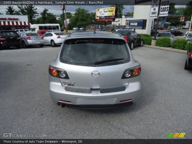 Sunlight Silver Metallic / Black/Red 2005 Mazda MAZDA3 s Hatchback