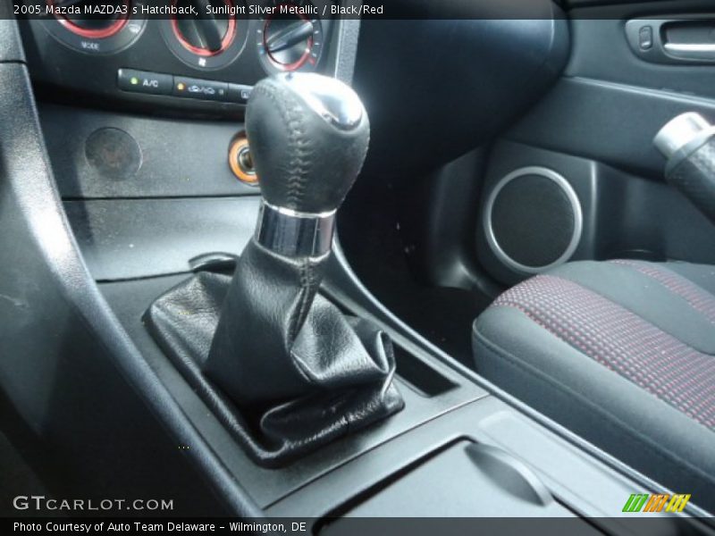 Sunlight Silver Metallic / Black/Red 2005 Mazda MAZDA3 s Hatchback