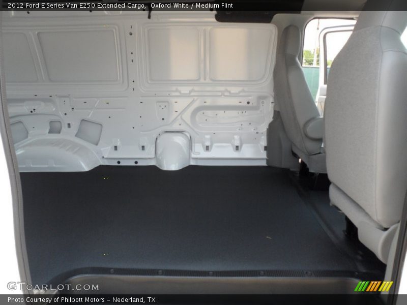  2012 E Series Van E250 Extended Cargo Trunk