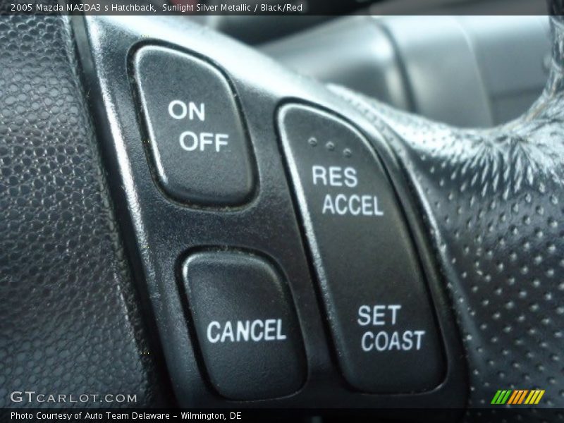 Sunlight Silver Metallic / Black/Red 2005 Mazda MAZDA3 s Hatchback