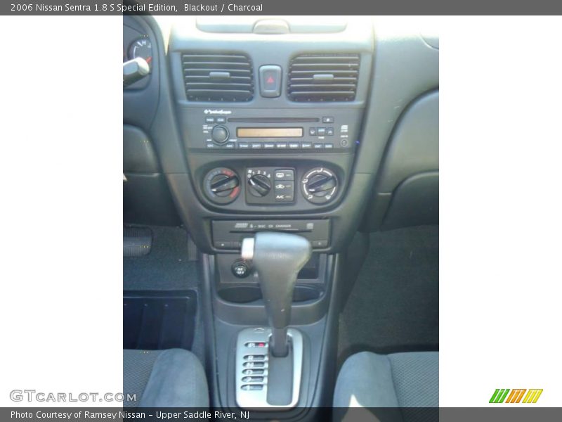 Blackout / Charcoal 2006 Nissan Sentra 1.8 S Special Edition