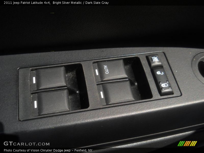 Bright Silver Metallic / Dark Slate Gray 2011 Jeep Patriot Latitude 4x4