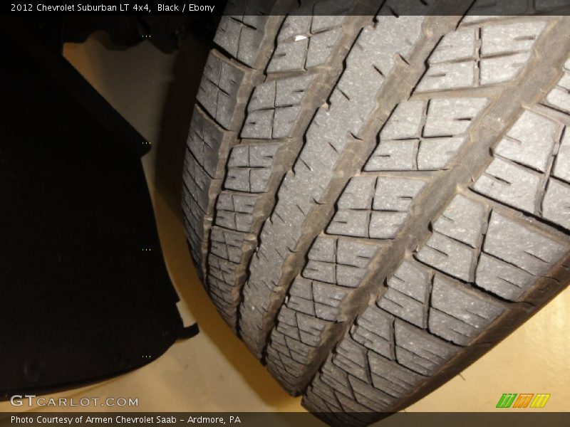 Black / Ebony 2012 Chevrolet Suburban LT 4x4