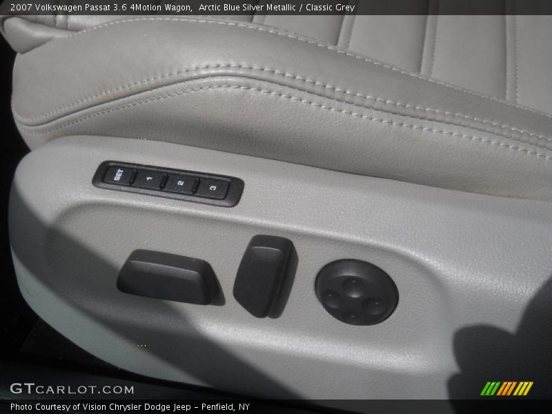 Controls of 2007 Passat 3.6 4Motion Wagon