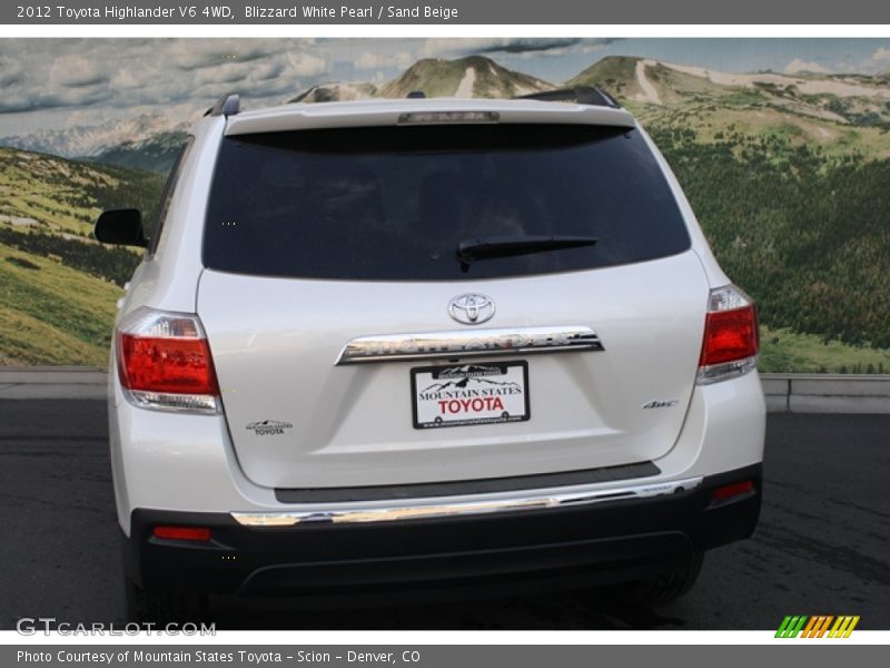 Blizzard White Pearl / Sand Beige 2012 Toyota Highlander V6 4WD