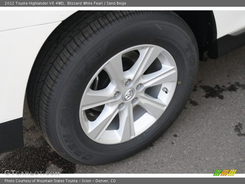 Blizzard White Pearl / Sand Beige 2012 Toyota Highlander V6 4WD
