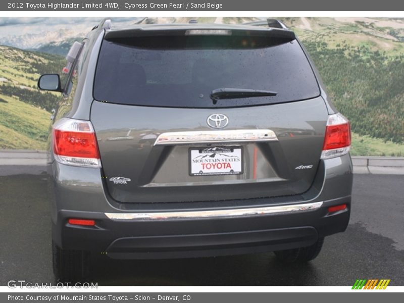 Cypress Green Pearl / Sand Beige 2012 Toyota Highlander Limited 4WD