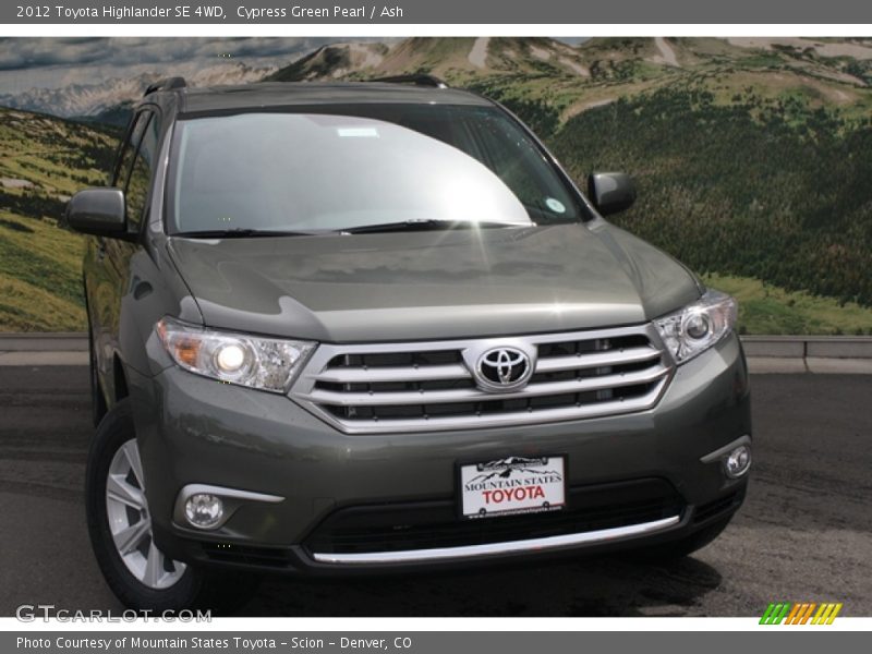 Cypress Green Pearl / Ash 2012 Toyota Highlander SE 4WD