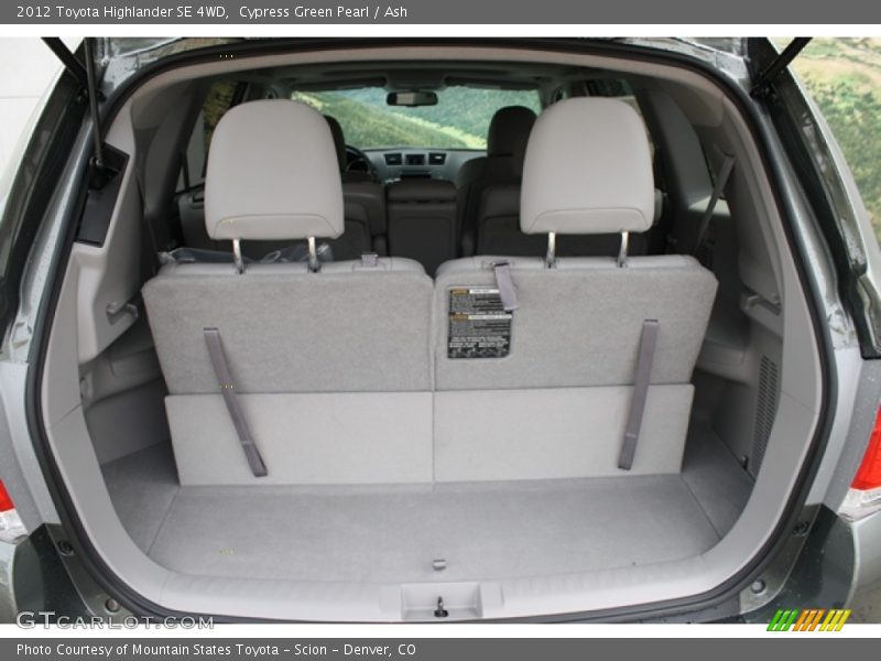 Cypress Green Pearl / Ash 2012 Toyota Highlander SE 4WD