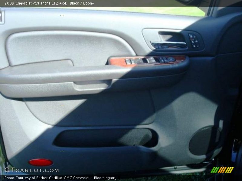 Black / Ebony 2009 Chevrolet Avalanche LTZ 4x4