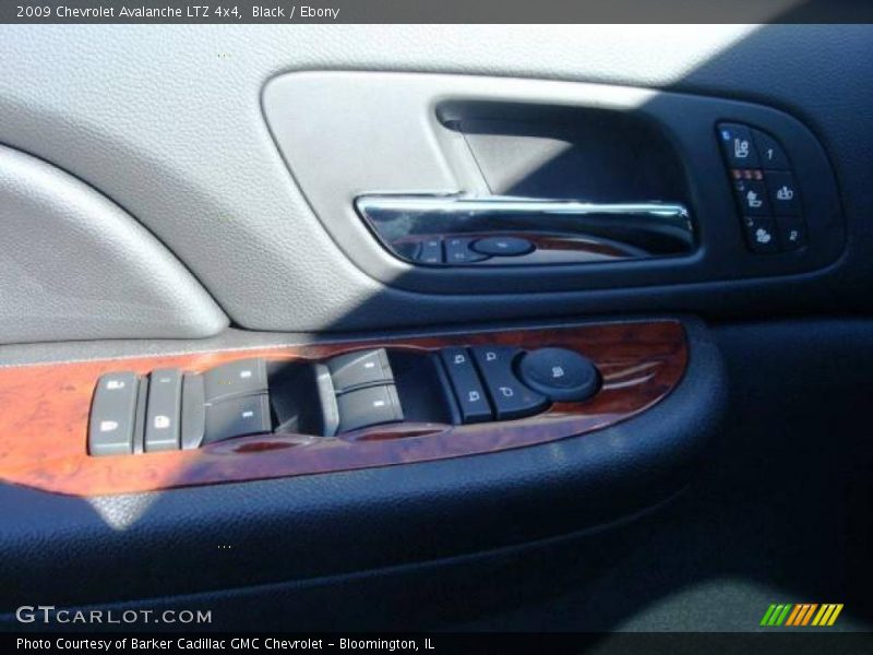 Black / Ebony 2009 Chevrolet Avalanche LTZ 4x4