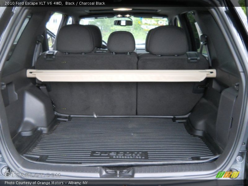 Black / Charcoal Black 2010 Ford Escape XLT V6 4WD