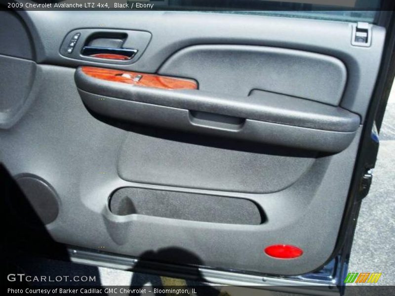 Black / Ebony 2009 Chevrolet Avalanche LTZ 4x4