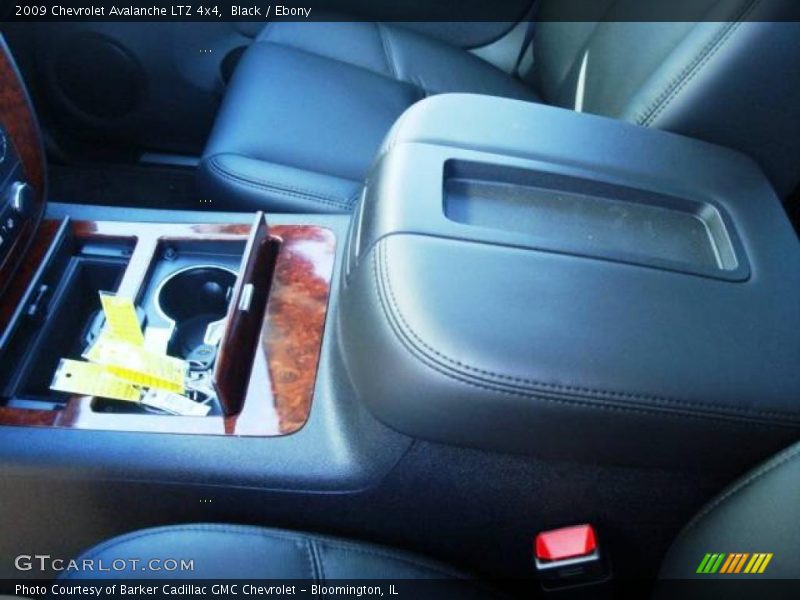Black / Ebony 2009 Chevrolet Avalanche LTZ 4x4